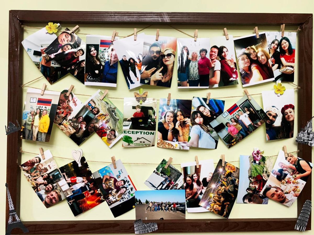 Friendship Hostel & Tours Jerevan Buitenkant foto